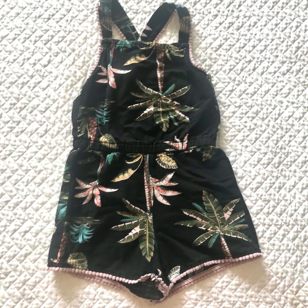 Old Navy - adorable, Girls Small, palm tree romper